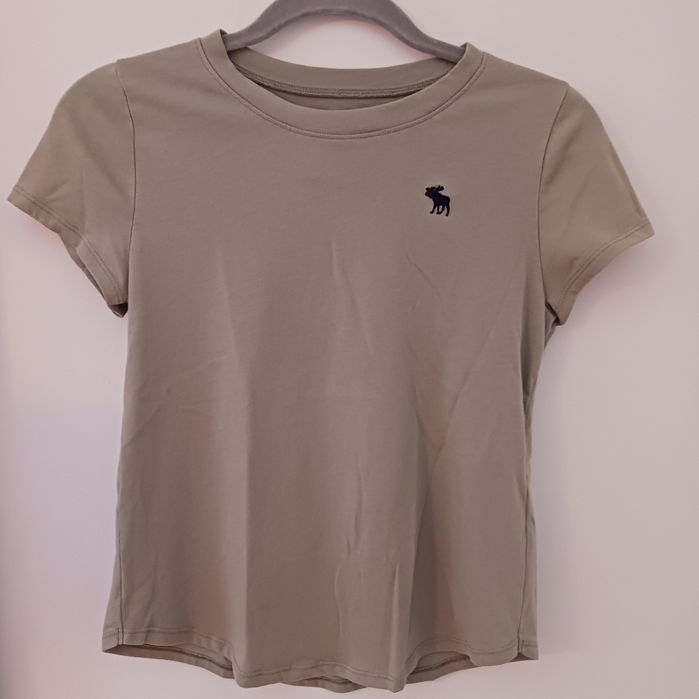Abercrombie Kids T-Shirt - Picture 1 of 5